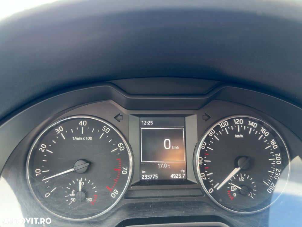 Skoda Octavia - 14