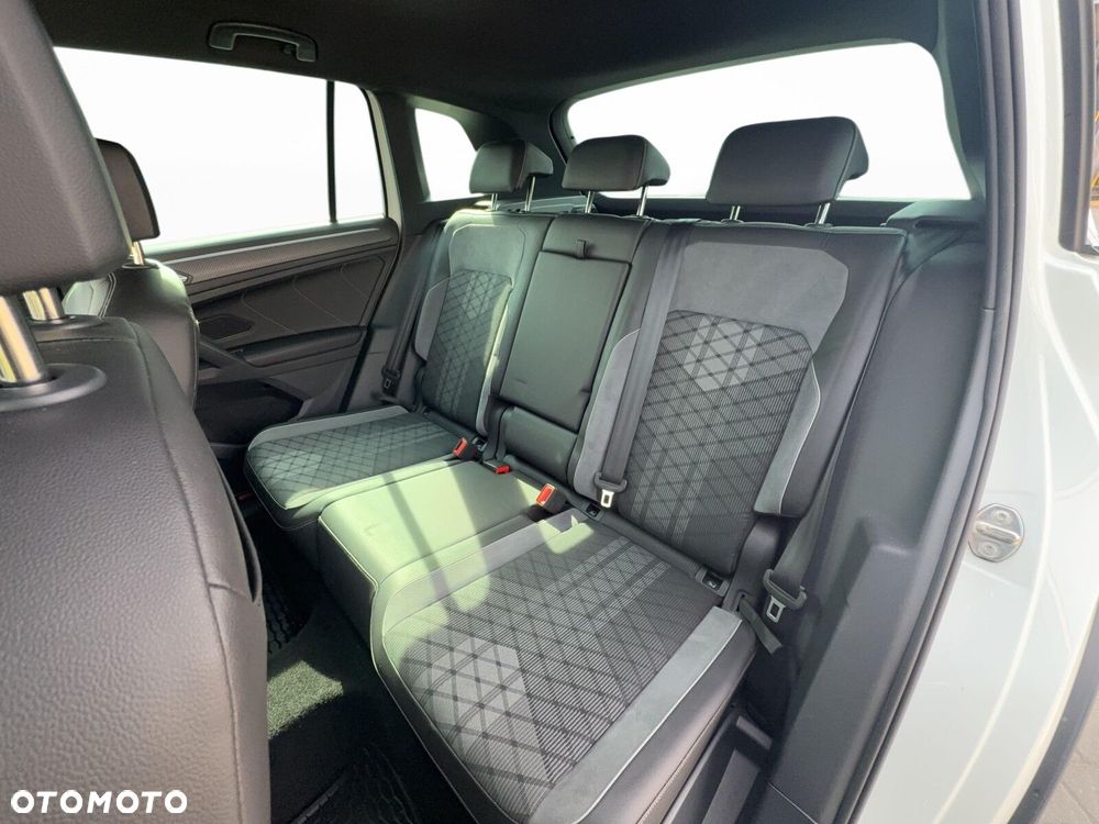 Volkswagen Tiguan - 26
