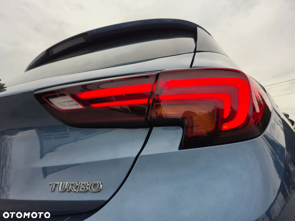 Opel Astra 1.4 Turbo Dynamic - 11