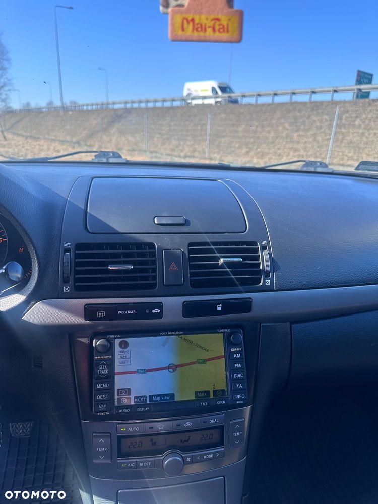 Toyota Avensis 2.2 D-4D X Premium - 9