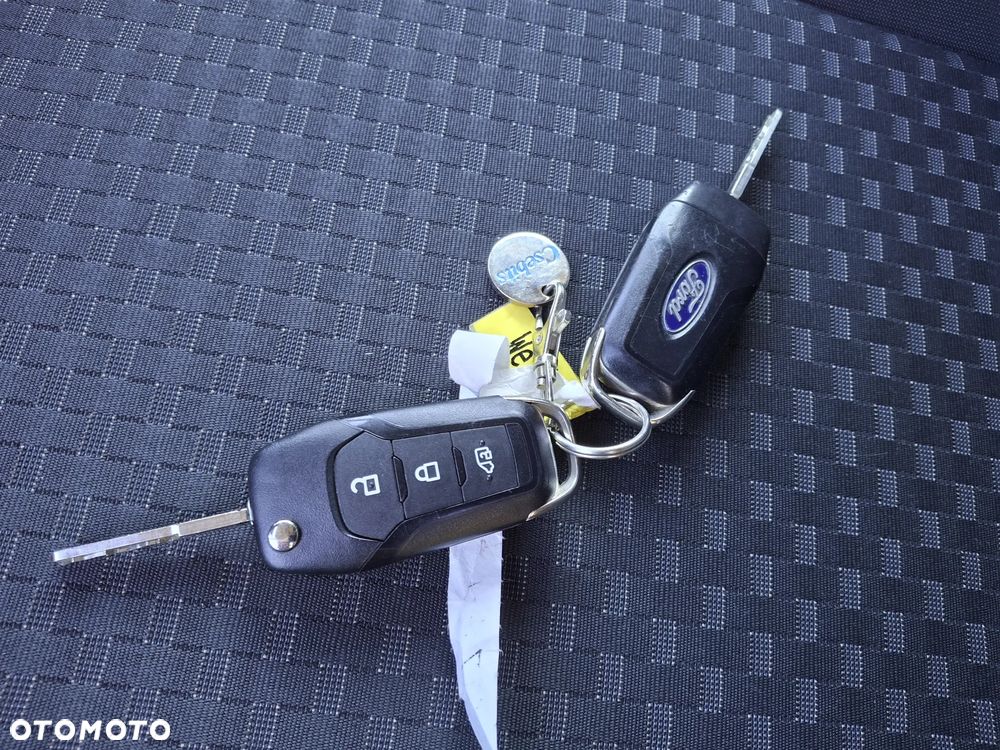 Ford TRANSIT CONNECT TREND - 23