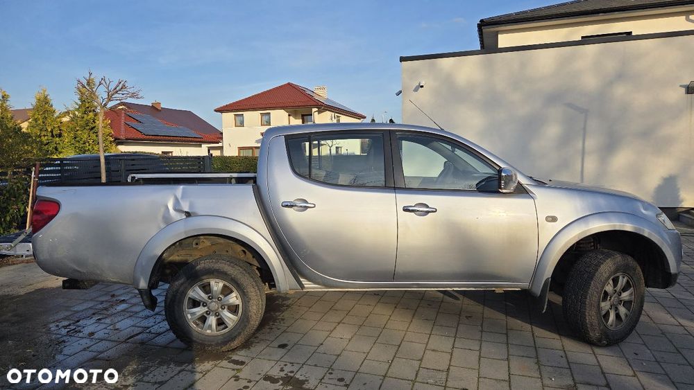 Mitsubishi L200 - 2