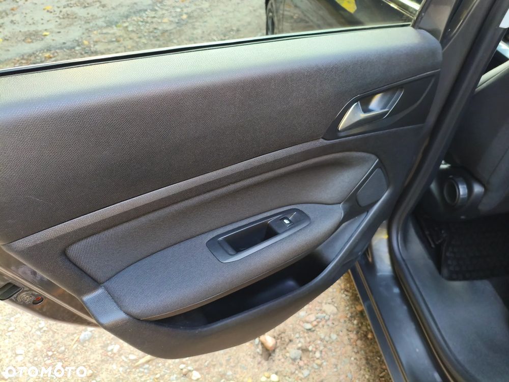 Peugeot 308 SW 1.2 PureTech GPF Allure S&S - 7