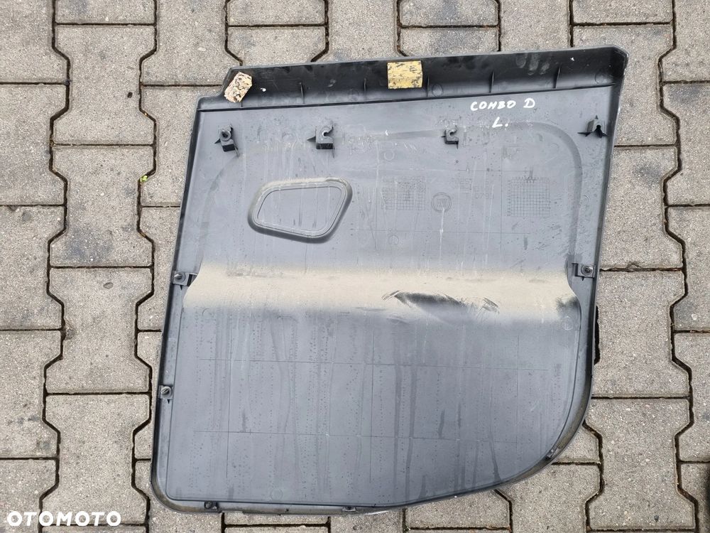 BOCZEK PAKI LEWY OPEL COMBO D FIAT DOBLO 3 III 11-19r. - 2