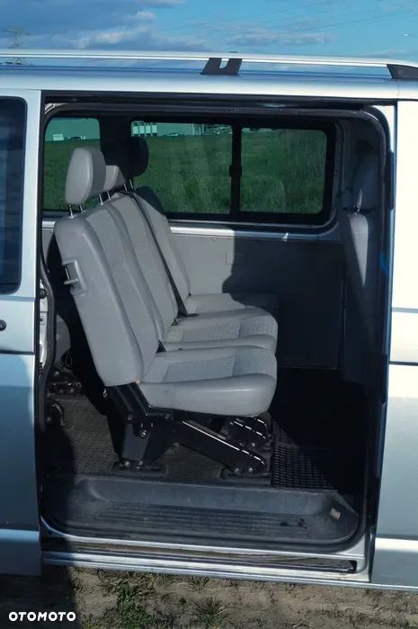 Volkswagen Multivan - 4