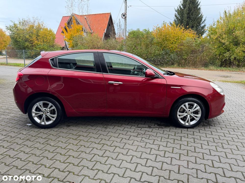 Alfa Romeo Giulietta 2.0 JTDM Distinctive - 9