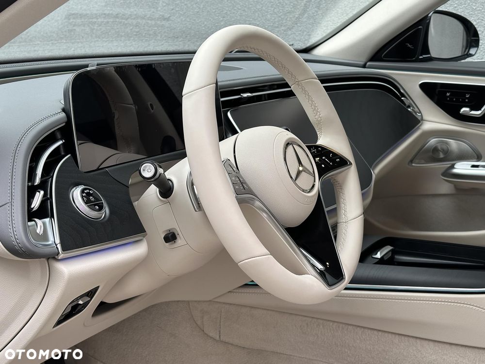 Mercedes-Benz Klasa E 220 d mHEV 4-Matic Avantgarde 9G-Tronic - 17
