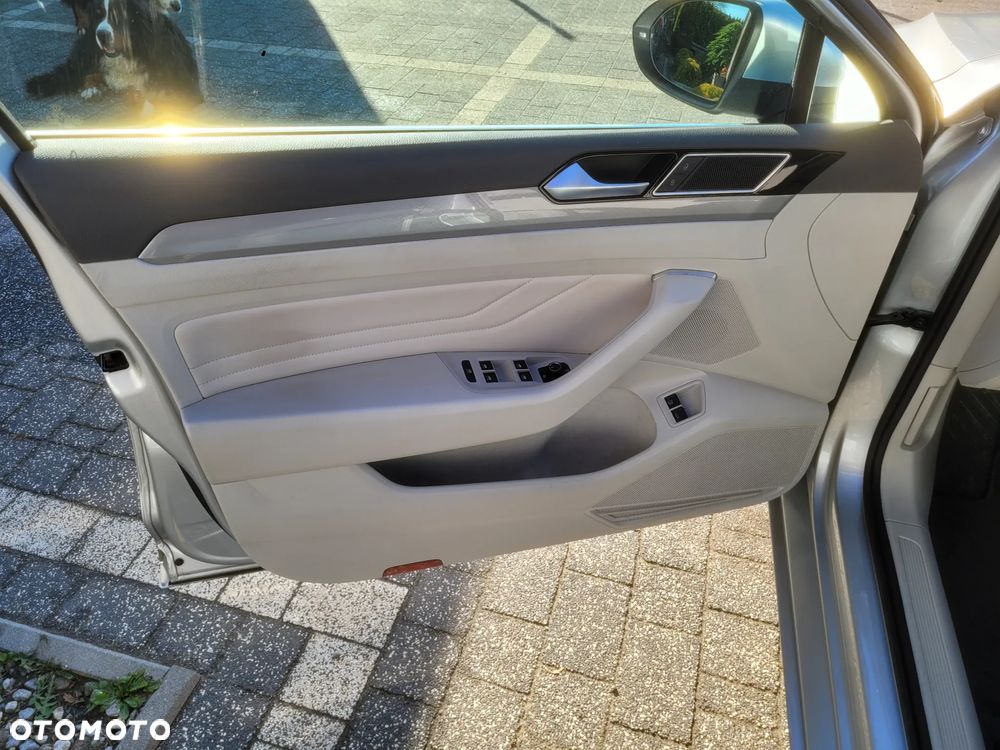 Volkswagen Passat 1.4 TSI DSG GTE - 24