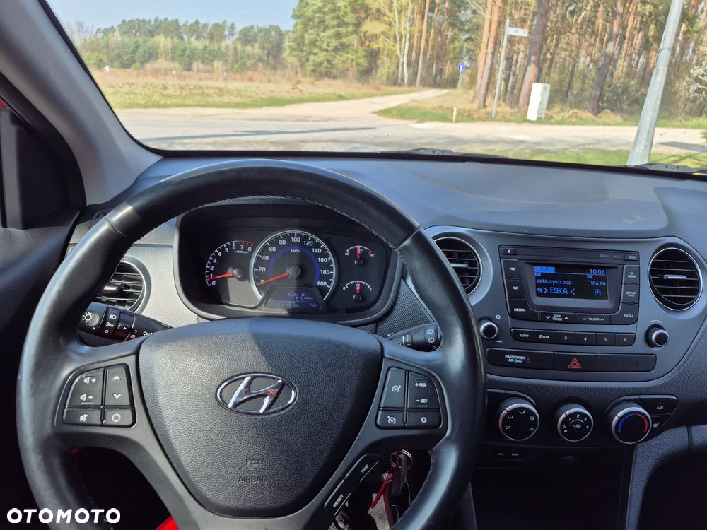 Hyundai i10 1.2 Fifa World Cup Edition - 15