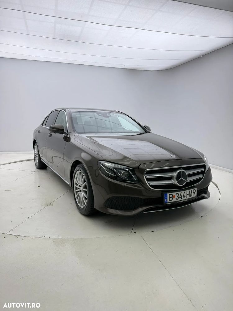 Mercedes-Benz E 220 d 4MATIC 9G-TRONIC - 19