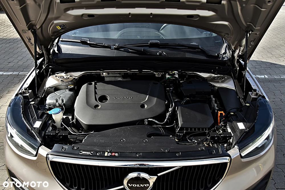 Volvo XC 40 B4 Core - 11
