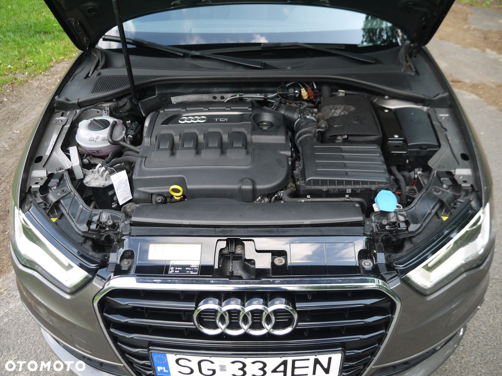 Audi A3 Sportback 2.0 TDI (clean diesel) S line Sportpaket - 12