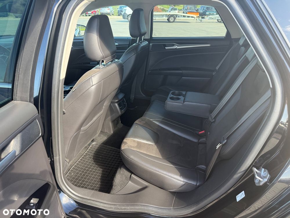 Ford Mondeo 2.0 TDCi STart-Stopp Titanium - 24