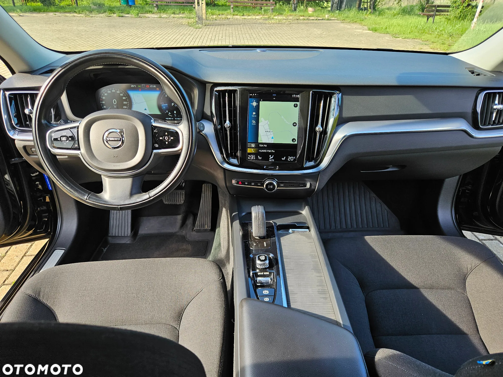 Volvo V60 D4 Momentum Pro - 21