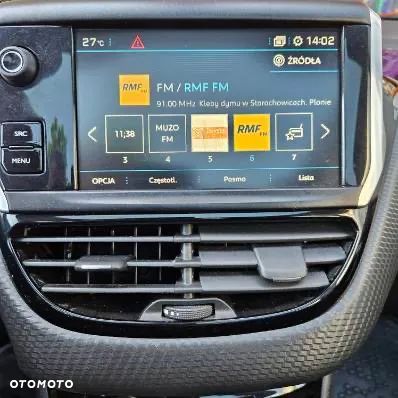 Peugeot 208 1.2 PureTech GPF Allure S&S EAT6 - 17