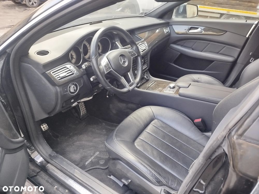 Mercedes-Benz CLS 350 CDI 4-Matic BlueEff - 4