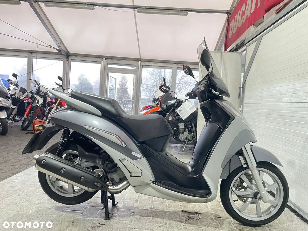 Peugeot Geopolis - 17