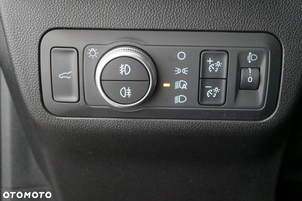 Ford Kuga - 30