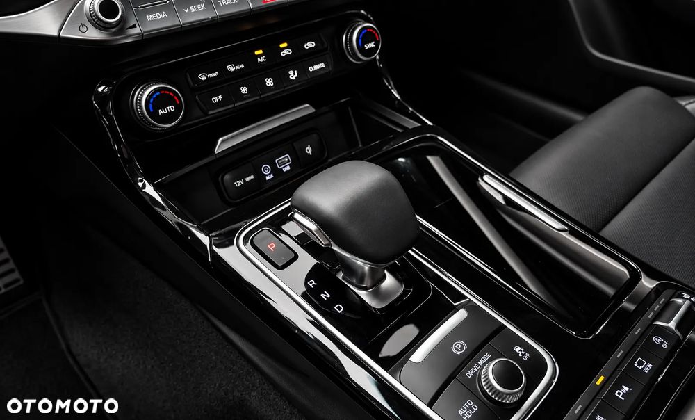 Kia Stinger 2.0 T-GDI GT Line - 11