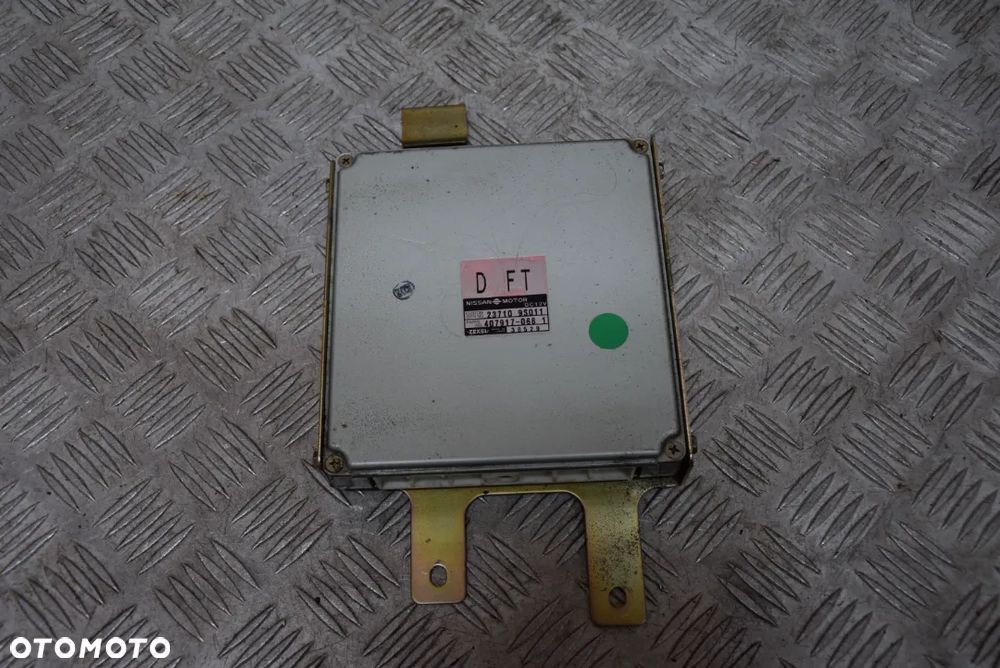 NISSAN NAVARA D22 3.0 DI KOMPUTER SILNIKA 23710 9S011 - 2