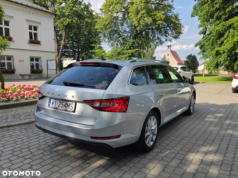 Skoda Superb 2.0 TDI SCR Ambition DSG - 14