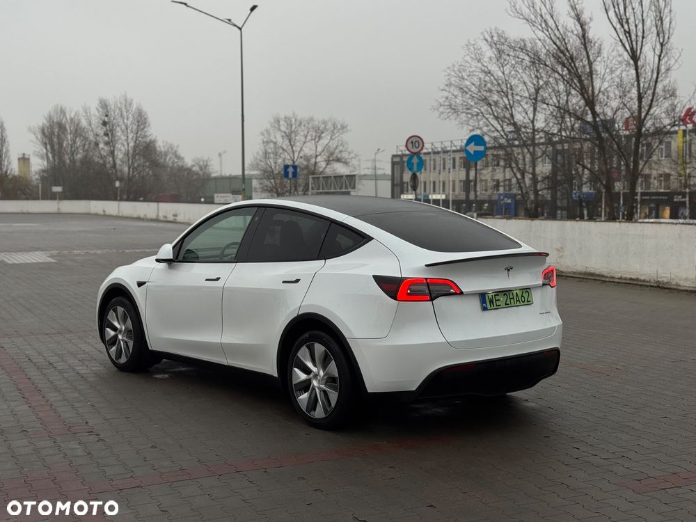 Tesla Y Long Range Dual Motor AWD - 3