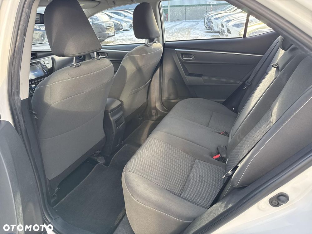 Toyota Corolla 1.6 Comfort - 13