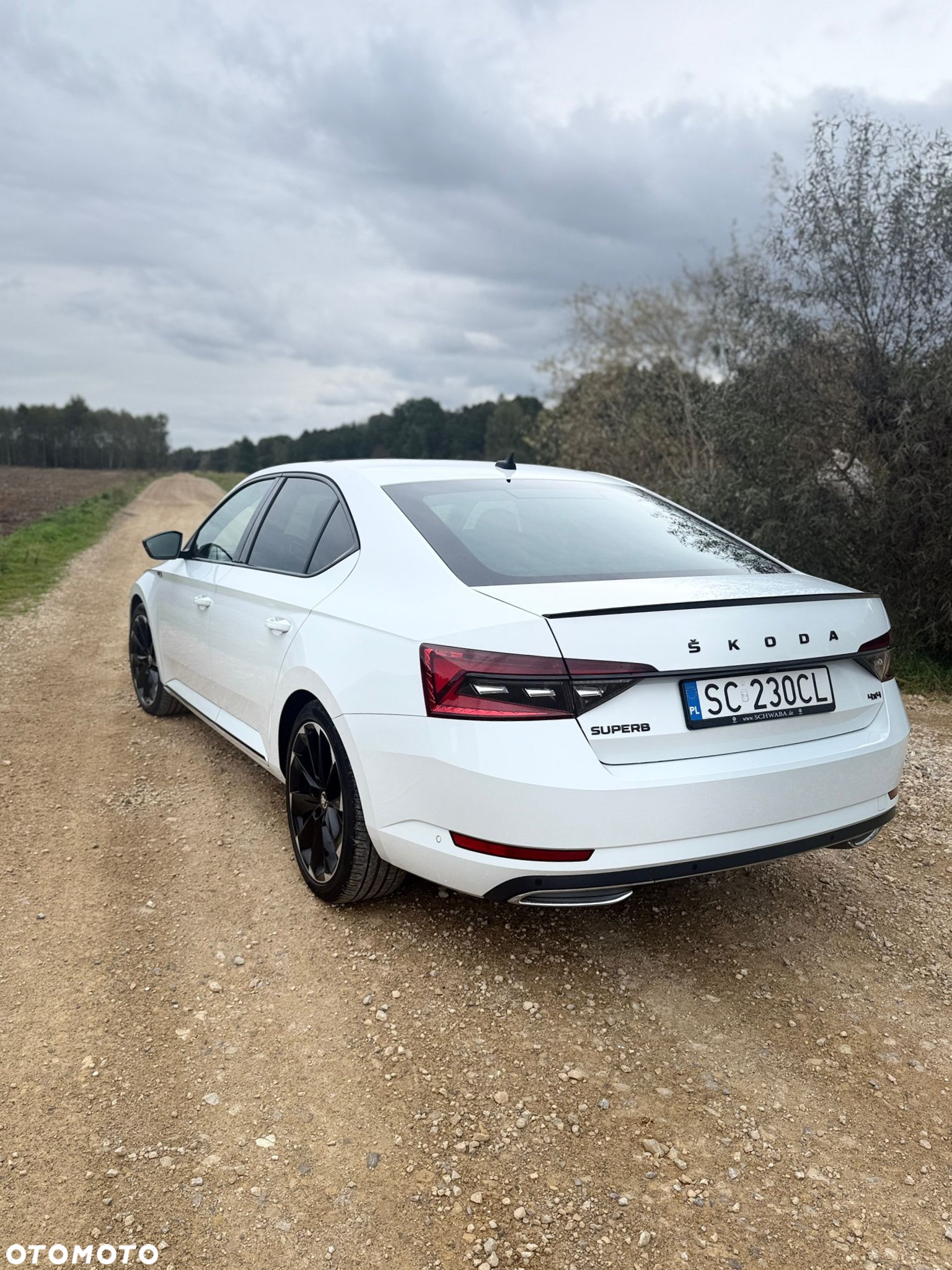 Skoda Superb 2.0 TDI 4x4 DSG SportLine - 34