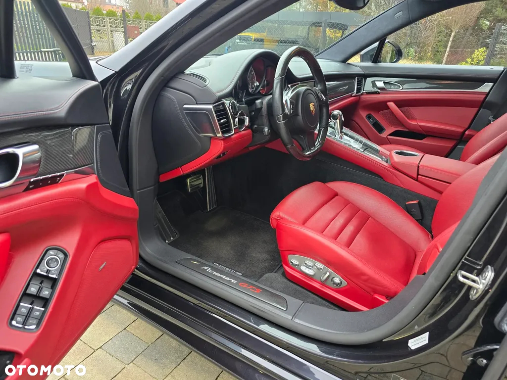 Porsche Panamera GTS - 37