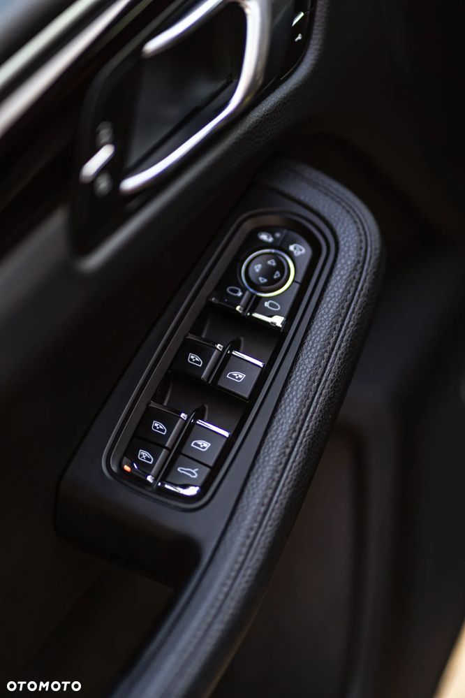 Porsche Macan PDK - 17