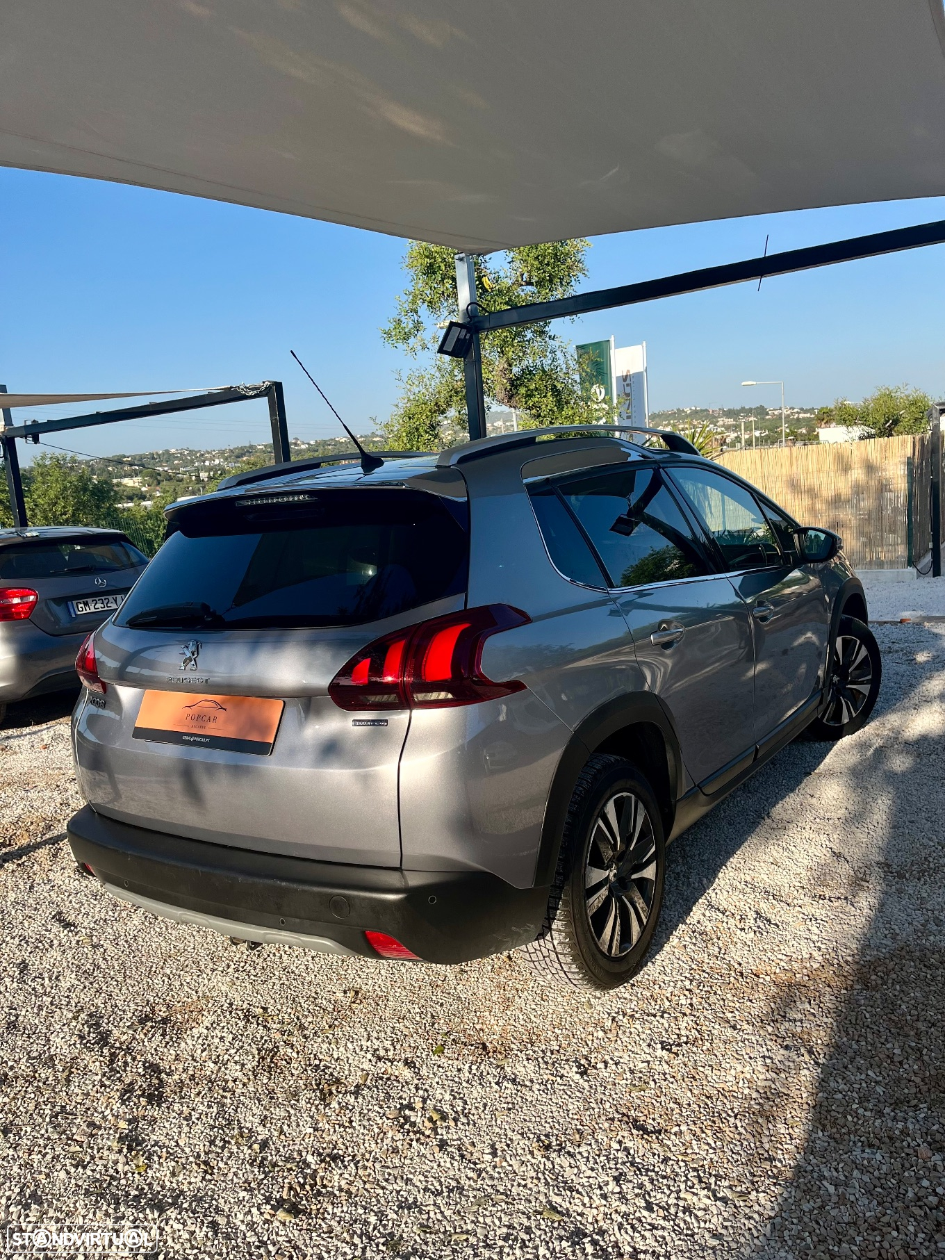 Peugeot 2008 BlueHDi 100 STOP & START Allure - 6