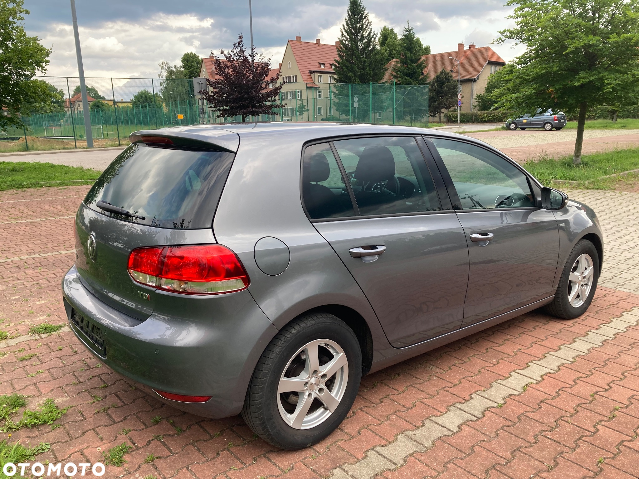 Volkswagen Golf 1.6 TDI DPF MATCH - 11