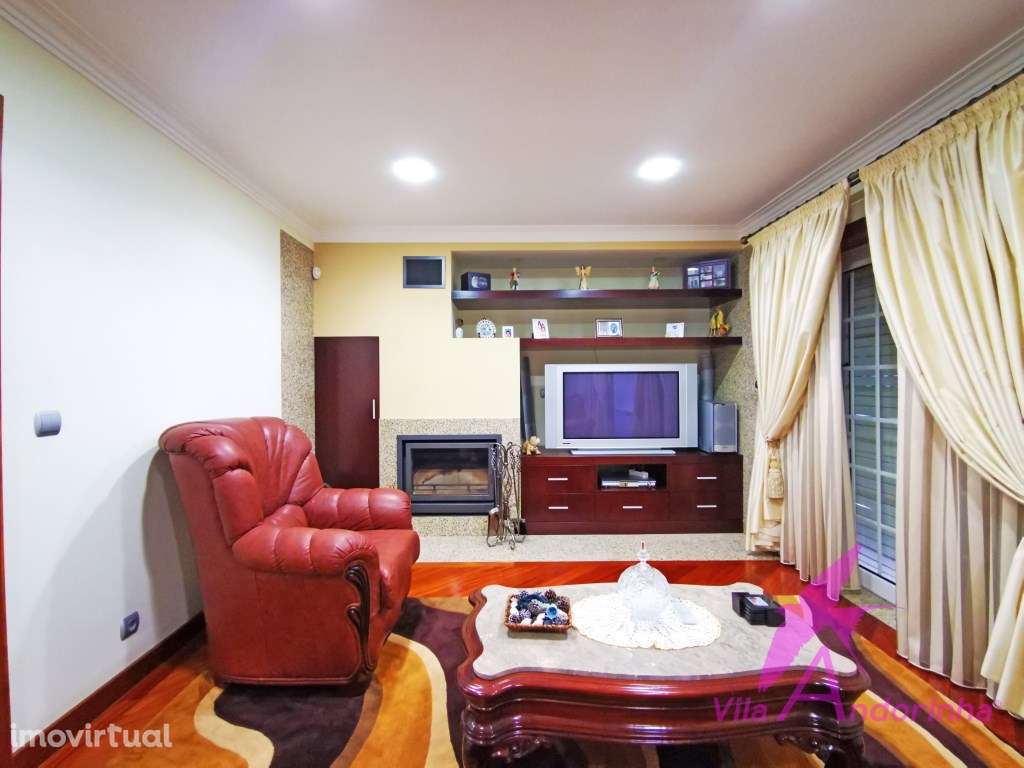 Moradia T4 Independente a 3 minutos da praia de Castelo de Neiva e ... - Grande imagem: 2/28