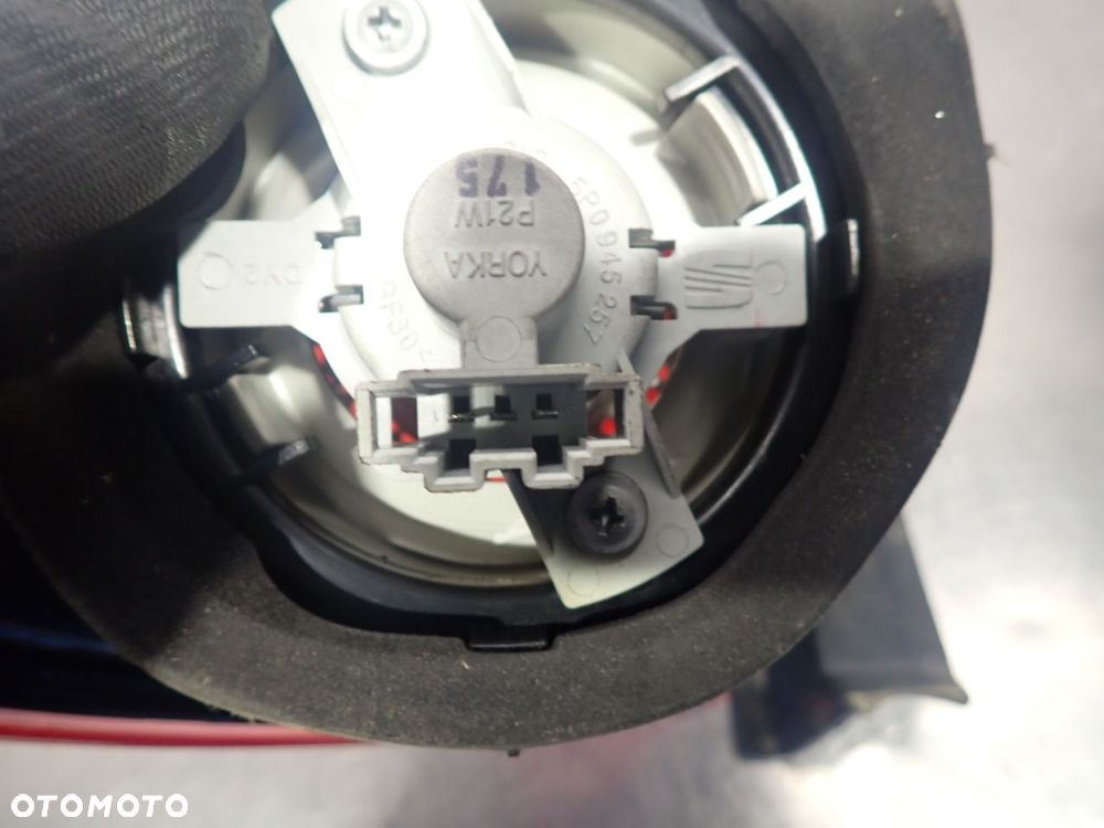 LAMPA LEWA TYLNA SEAT ALTEA 1.9 TDI - 4