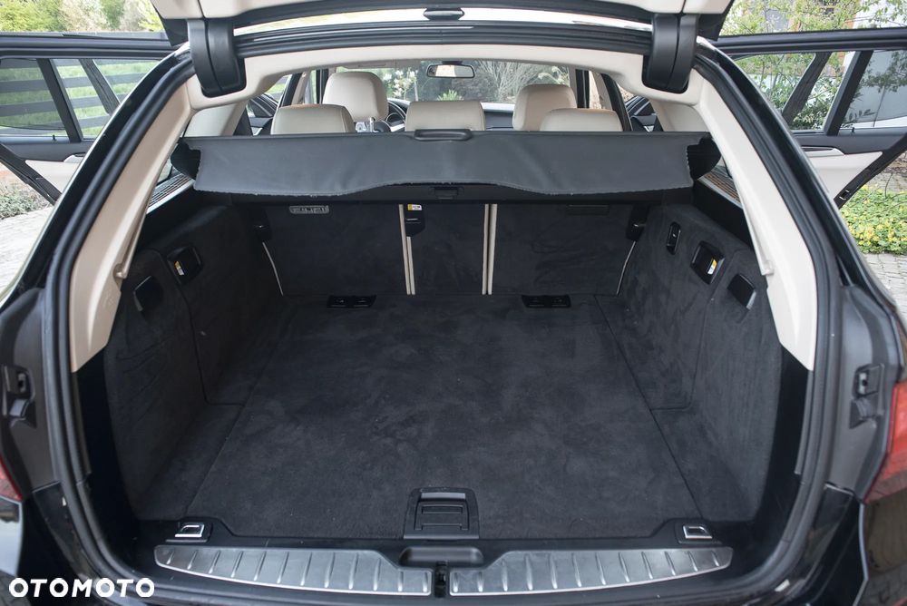 BMW Seria 5 530d Sport-Aut Luxury Line - 15