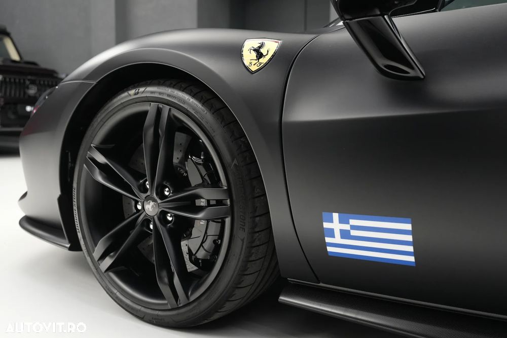 Ferrari 296 GTS - 11