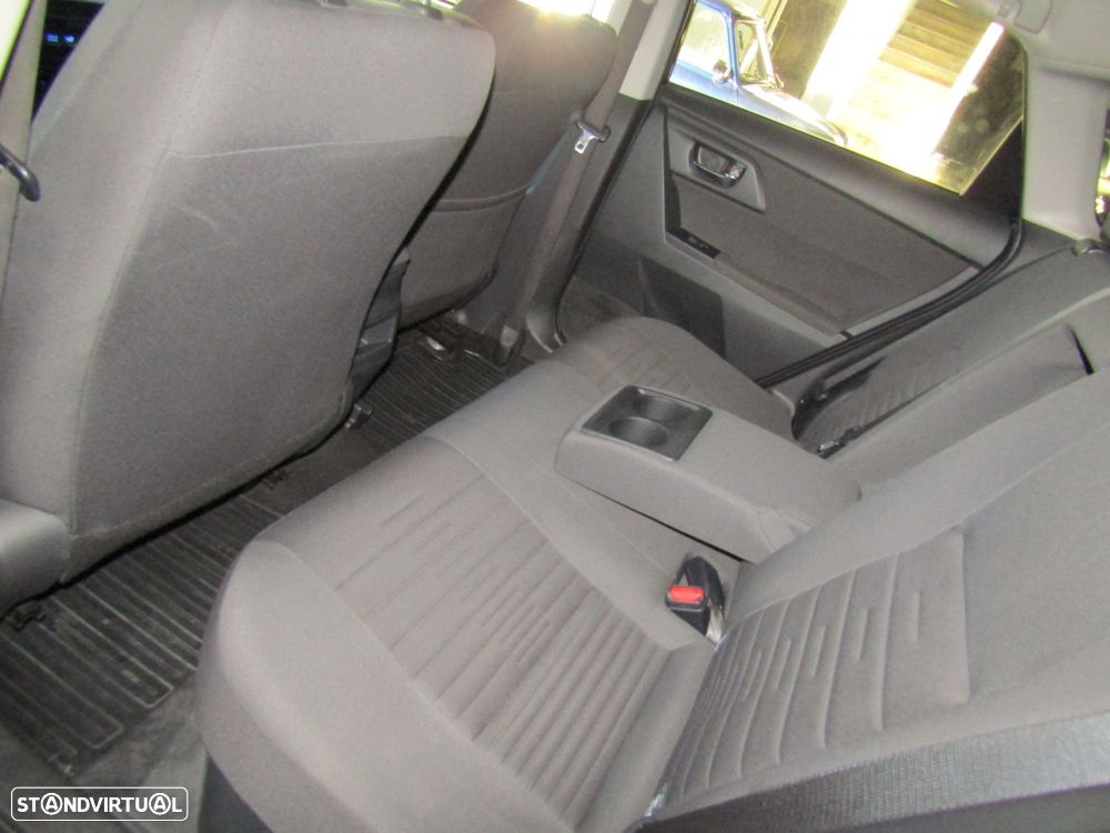 Toyota Auris Touring Sports - 8