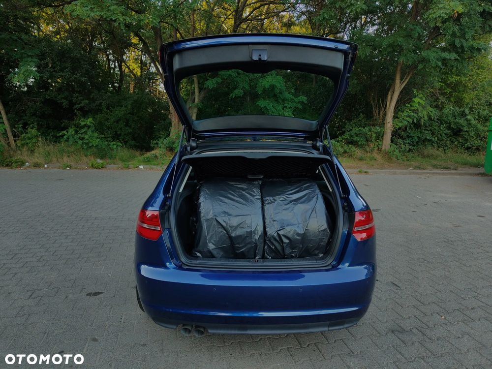 Audi A3 Sportback 2.0 TDI DPF S line Sportpaket - 13