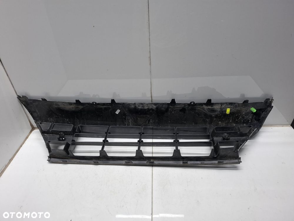 KRATKA ŚRODKOWA ZDERZAKA PRZÓD PRZEDNIA DOLNA VOLVO XC60 II LIFT R DESIGN 32234959 - 3