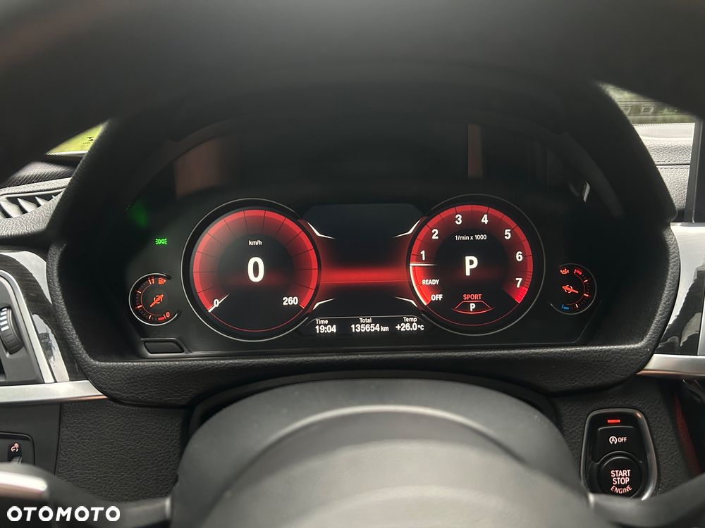 BMW Seria 3 330i Edition M Sport Shadow - 13
