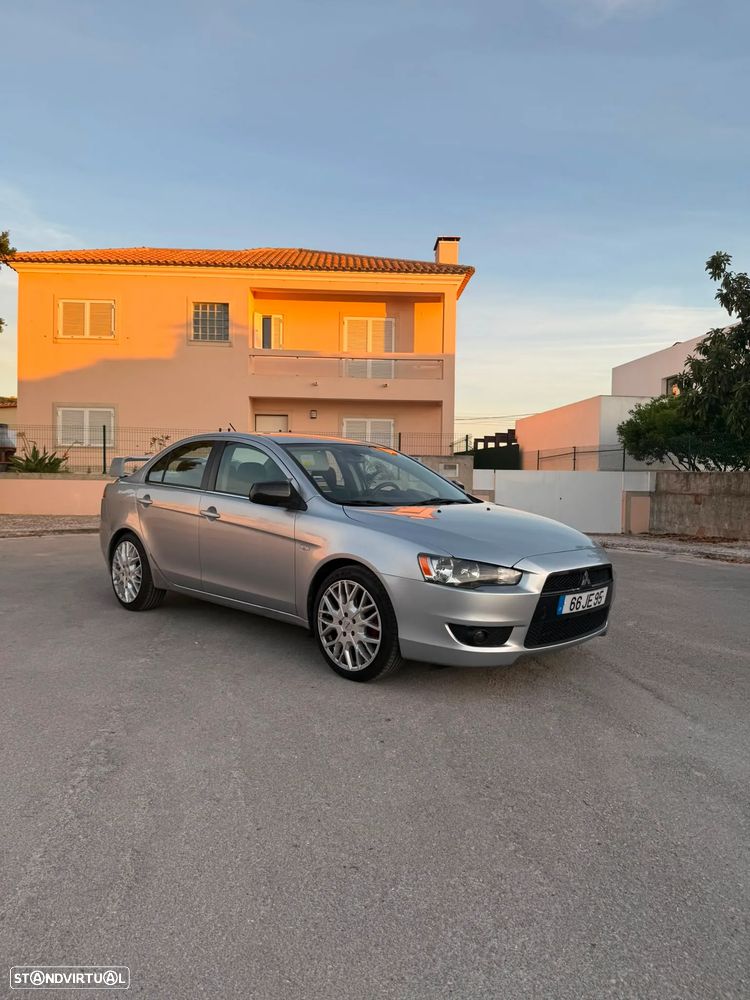 Mitsubishi Lancer 1.5 Invite - 2