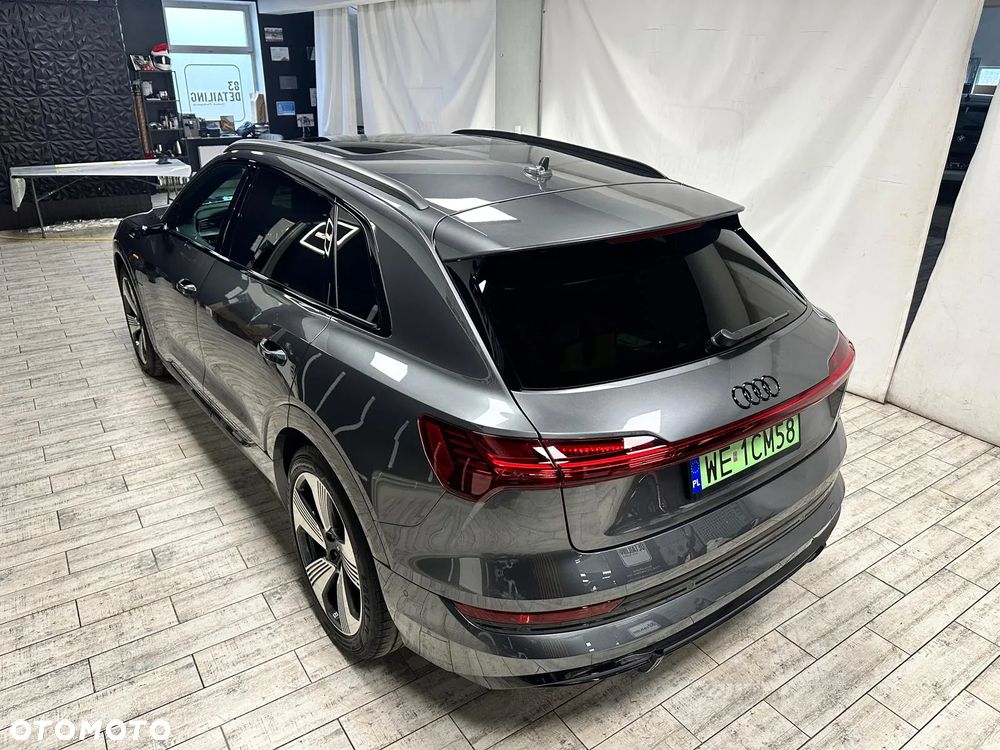 Audi e-tron 55 Quattro S line - 16