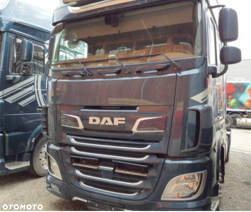 DAF XF - 8