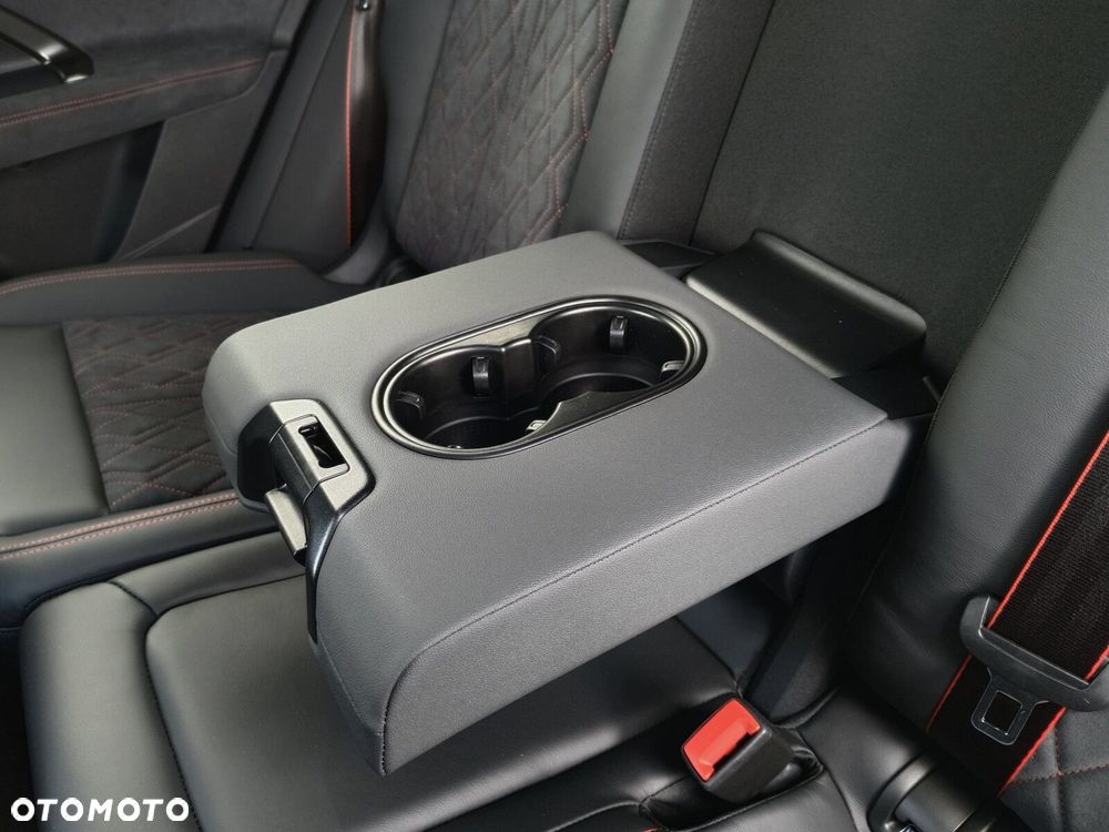 Audi Q5 Sportback - 30