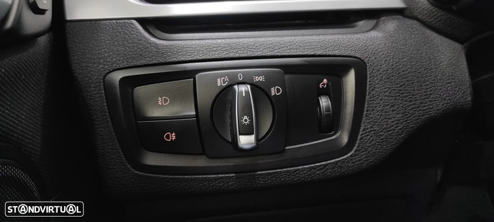 BMW X1 18 d sDrive Line Sport - 29