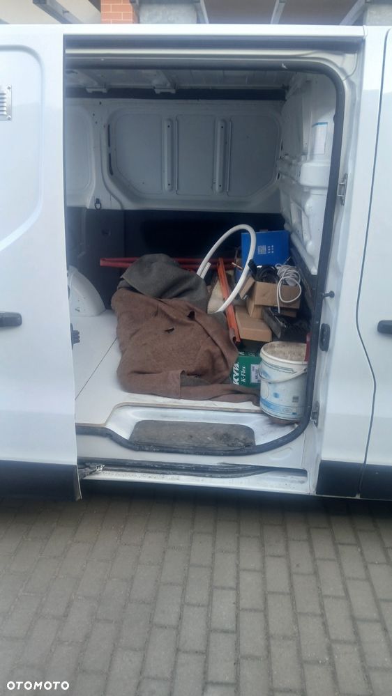 Renault Trafic - 9