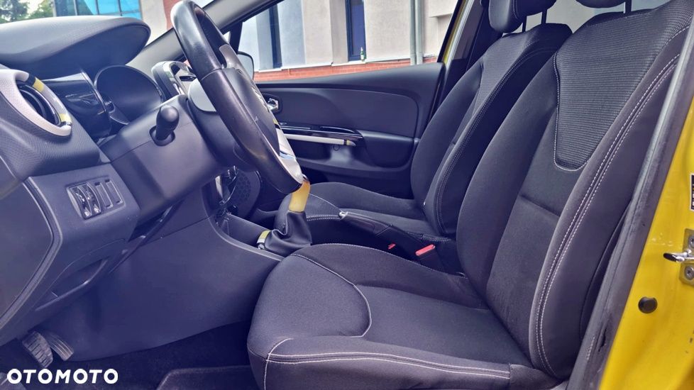 Renault Clio 1.2 16V 75 TomTom Edition - 15