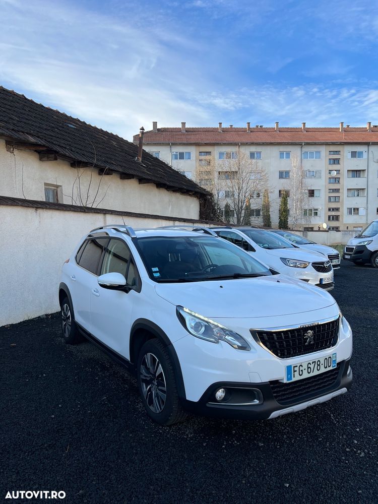 Peugeot 2008 BlueHDi FAP 120 STOP & START EAT6 Crossway - 3