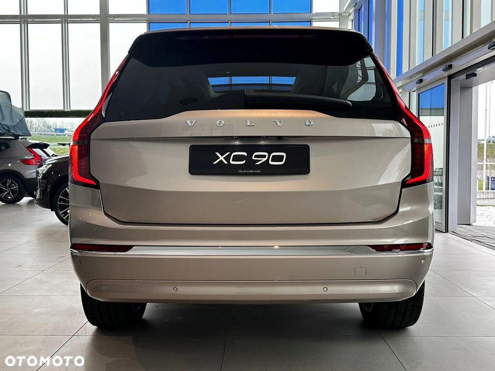 Volvo XC 90 T8 AWD Plug-In Hybrid Ultimate Bright 7os - 5