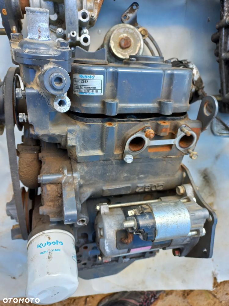 Części Kubota silnik Z602,chłodnica,koło zamachowe,wtrysk,napęd GR 2000,alternator,rozrusznik,piasta - 6